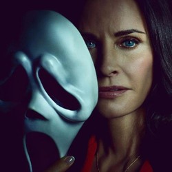 Gegara Nonton Scream 7, Courteney Cox Ngaku Takut Ke Kamar Mandi