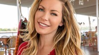 Model berusia 35 tahun itu tak mau lagi melakukan pemotretan bugil. Dok. Instagram/@crystalhefner