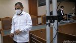 Ekspresi Mantan Penyidik KPK Robin Pattuju Usai Divonis 11 Tahun Bui