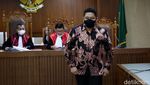 Ekspresi Mantan Penyidik KPK Robin Pattuju Usai Divonis 11 Tahun Bui