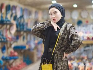 Terharu, Shandy Purnamasari Siap Tampil di Paris Fashion Week