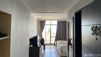 Kamar yang kami tempati ada di lantai 5. Ini adalah tipe kamar deluxe.