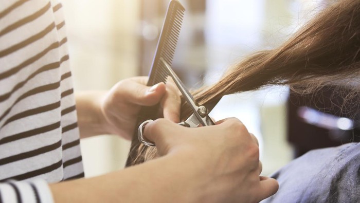Ilustrasi potong rambut