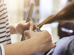 Gaya Rambut Ini Jadi Tren 2025, Cocok Buat Rambut Panjang dan Pendek