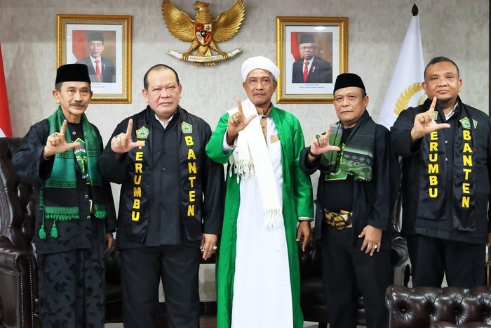 LaNyalla Dikukuhkan Menjadi Dewan Penasehat Perguruan Pencak Silat Terumbu Banten (PPSTB)