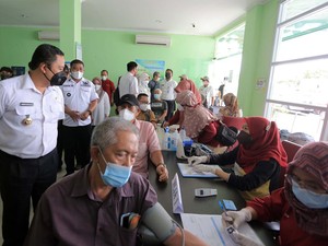 Vaksin Booster COVID-19 di Kota Tangerang Prioritas untuk Lansia
