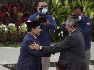 Saling Hormat Prabowo dan SBY
