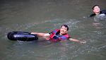 Seru! Memacu Adrenalin Jajal River Tubing di Pedalaman Garut