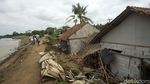 Tanggul Citarum Longsor, 3 Rumah Jebol