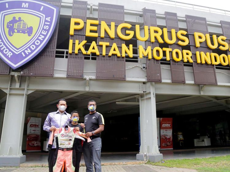 Terbang ke Italia, Pembalap Muda Ini Naik ke Level Internasional