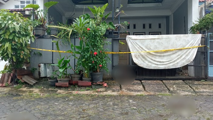 TKP pembunuhan perempuan di Bekasi
