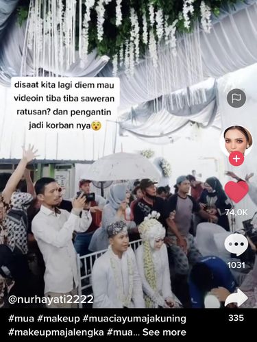 Tradisi yang saweran nikahan uang kertas Rp 100 ribu viral, pengantin wanita jadi sasaran.