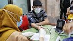 Antusias Para Lansia di Kelapa Gading Demi Vaksin Booster