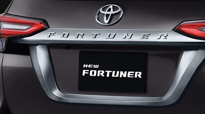 Aksesori Toyota Fortuner 2.8 VRZ