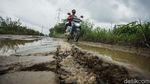 Begini Parahnya Jalan Rusak di Cibitung, Bekasi