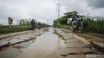 Begini Parahnya Jalan Rusak di Cibitung, Bekasi