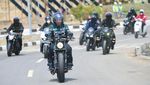Gaya Jokowi Motoran Tinjau Infrastruktur di Bypass BIL-Mandalika