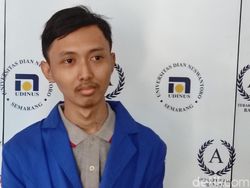 Gaya Santai Sultan Ghozali Sang Pangeran NFT