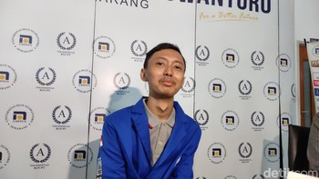 Ghozali pun langsung dicolek Ditjen Pajak di Twitter. Ghozali mengatakan dia siap memenuhi kewajiban pajaknya, meskipun belum ada aturan khusus soal pajak NFT (Foto: Angling Adhitya Purbaya/detikcom)