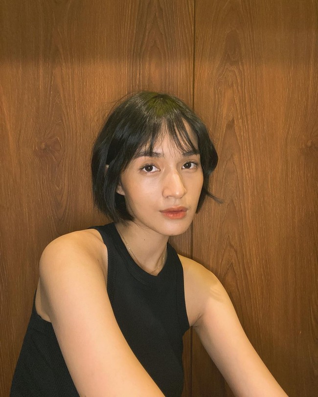 Penampilan terbaru Jeanne dengan rambut bob yang lebih pendek dari sebelum-sebelumnya. Foto: Instagram Jeanneta Sanfadelia