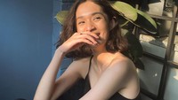 Senyum manis Jeanneta Sanfadelia, istri Ardhito Pramono. Foto: Instagram Jeanneta Sanfadelia