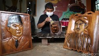 Sosok Sulikin (24) seorang pemuda berasal dari Desa Kutuk Kecamatan Undaan, Kabupaten Kudus, Jawa Tengah tidak pantang menyerah. Meski memiliki keterbasan fisik Sulikin memiliki keahlian membuat patung hingga ukiran wajah dari kayu.