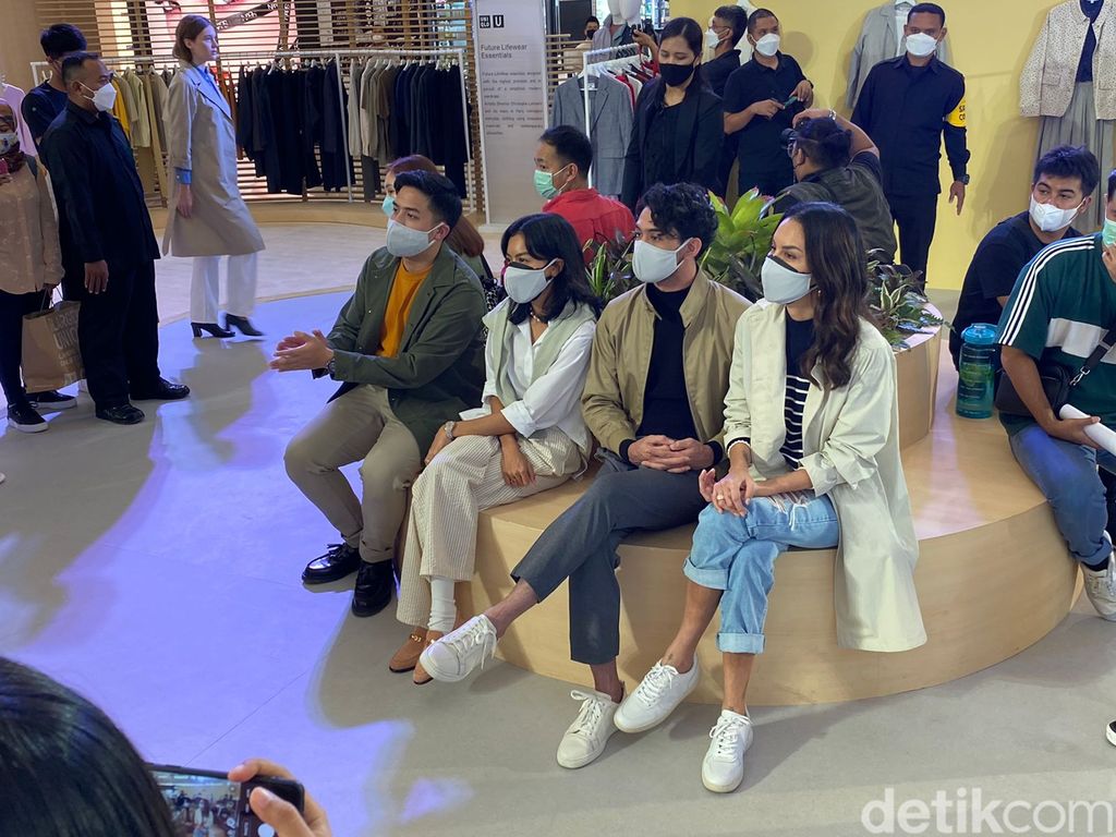 Koleksi Spring-Summer 2022 Uniqlo