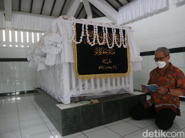 Kompleks makam Mbah Jenggolo di Desa Janggalan, Kecamatan Kota, Kudus, Selasa (11/1/2022).