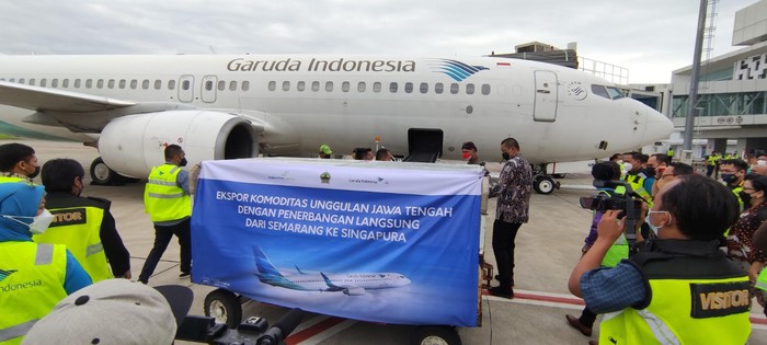 Layanan kargo perdana Semarang-Singapura