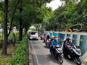 detikcom Do Your Magic: Ini Galian Penyebab Macet Parah di TB Simatupang