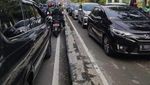 Penampakan Macet Parah di TB Simatupang Gegara Galian
