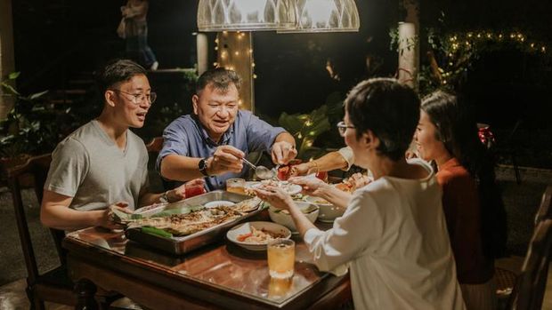 Wanita Ini Dicap Egois Setelah Tak Mau Bayar Makan Keluarga Mertua