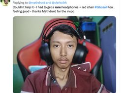 Ramai-ramai Buru Selfie Ghozali Pose Langka