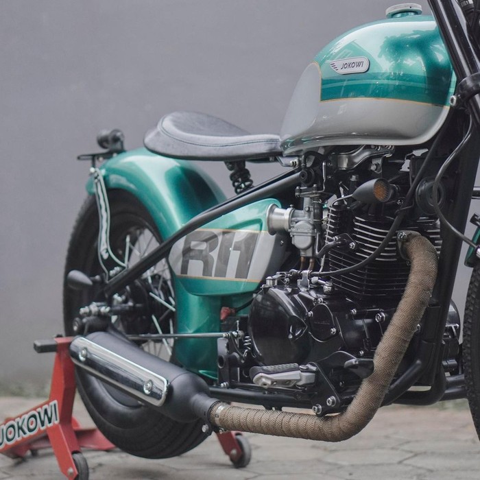 Kawasaki W175 Presiden Joko Widodo dengan konsep Neo Retro Bobber garapan Katros Garage