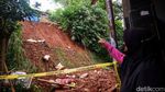 Penampakan Tebing 8 Meter di Tangsel yang Longsor Gegara Hujan Deras