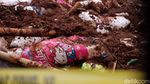 Penampakan Tebing 8 Meter di Tangsel yang Longsor Gegara Hujan Deras