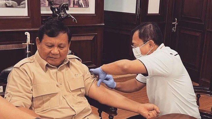 Prabowo terima booster vaksin Nusantara