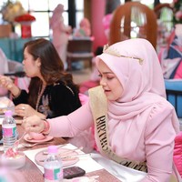 Bisa dilihat jika berbagai ornamen dalam pesta ulang tahunnya berwarna pink, bahkan peralatan makannya. Foto: Dok. Instagram @ctdk