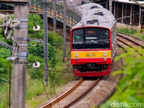 Kemenhub Buka-bukaan Rencana KRL Diperpanjang Sampai Karawang