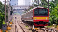 Gimana nih para anker, anak kereta, setuju nggak tarif KRL dinaikkan?