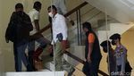 Tiga Orang Terkait OTT Bupati Abdul Gafur Tiba di KPK