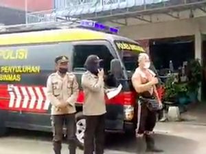 Polwan Singkawang Tetap Berbahasa China Ajak Warga Vaksin Meski Pro Kontra