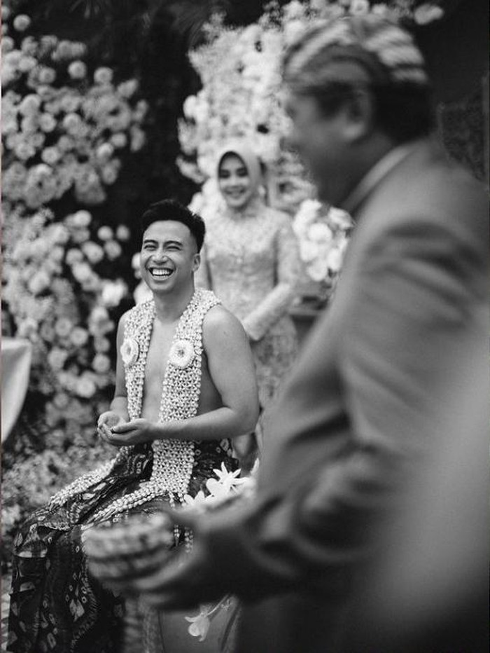 Vidi Aldiano Momen siraman dan sungkeman Vidi Aldiano