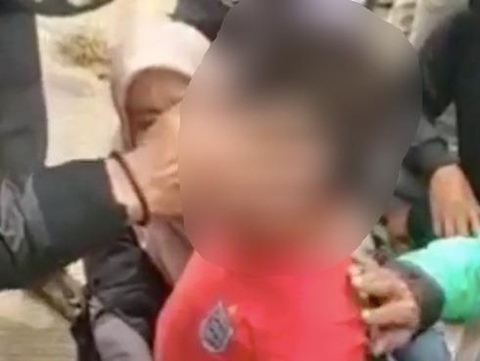Viral anak selamat dari kecelakaan maut di Tangerang Selatan (Tangsel).