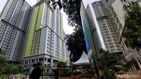 Kasus Omicron di Indonesia kini terus bertambah dengan total 506. RSDC Wisma Atlet menambah ruang isolasi pasien untuk menghadapi gelombang Omicron.
