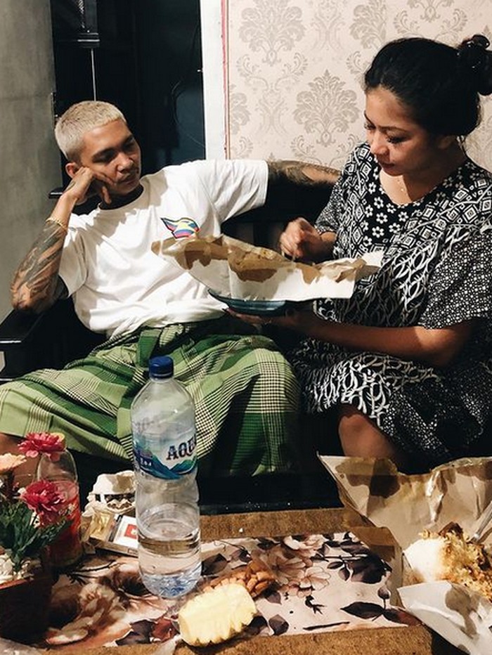 Young Lex kulineran Young Lex kulineran