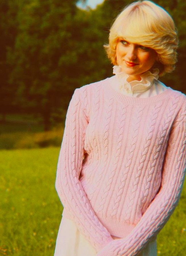 Rose Nora Anna jadi viral tahun lalu karena potong rambut sehingga mirip Putri Diana. Rose Nora Anna adalah artis TikTok dengan ribuan penggemar karena kemiripannya dengan ibu Pangeran William dan Pangeran Harry. Foto: dok. Instagram/@rosenoraanna