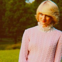 Rose Nora Anna jadi viral tahun lalu karena potong rambut sehingga mirip Putri Diana. Rose Nora Anna adalah artis TikTok dengan ribuan penggemar karena kemiripannya dengan ibu Pangeran William dan Pangeran Harry. Foto: dok. Instagram/@rosenoraanna