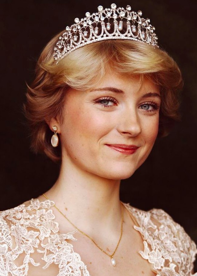 Video-videonya di TikTok dengan penampilan yang meniru Lady Diana pun kerap menjadi viral. Banyak netizen yang berkomentar bahwa dia seperti reinkarnasi mantan istri Pangeran Charles itu. Foto: dok. Instagram/@rosenoraanna