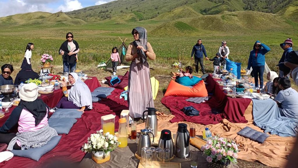 Piknik Lesehan di Gunung Bromo, Kini Ada Paketnya